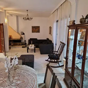 Tsar Simeon, 2 Bedroom, Living And Fireplace Sofia