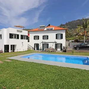casa-das-rosas.madeira-islandshotels.com/