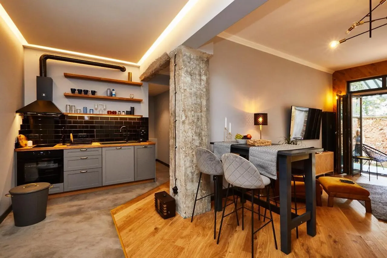 Courthouse #4 Exclusive Top Center Private Garden Sofia Apartment